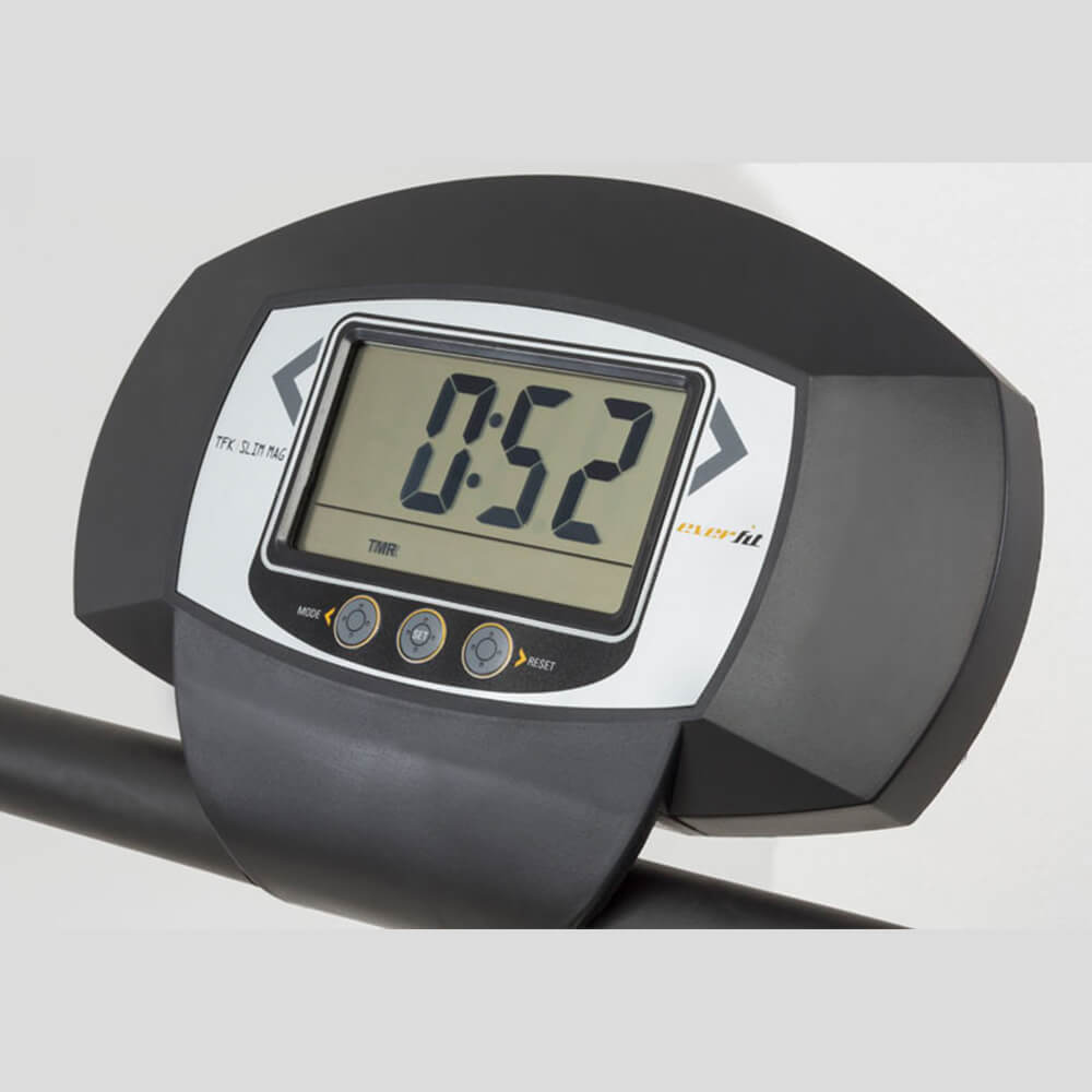 Everfit treniruotes bėgimo takelio trukmes laikrodis ekrane